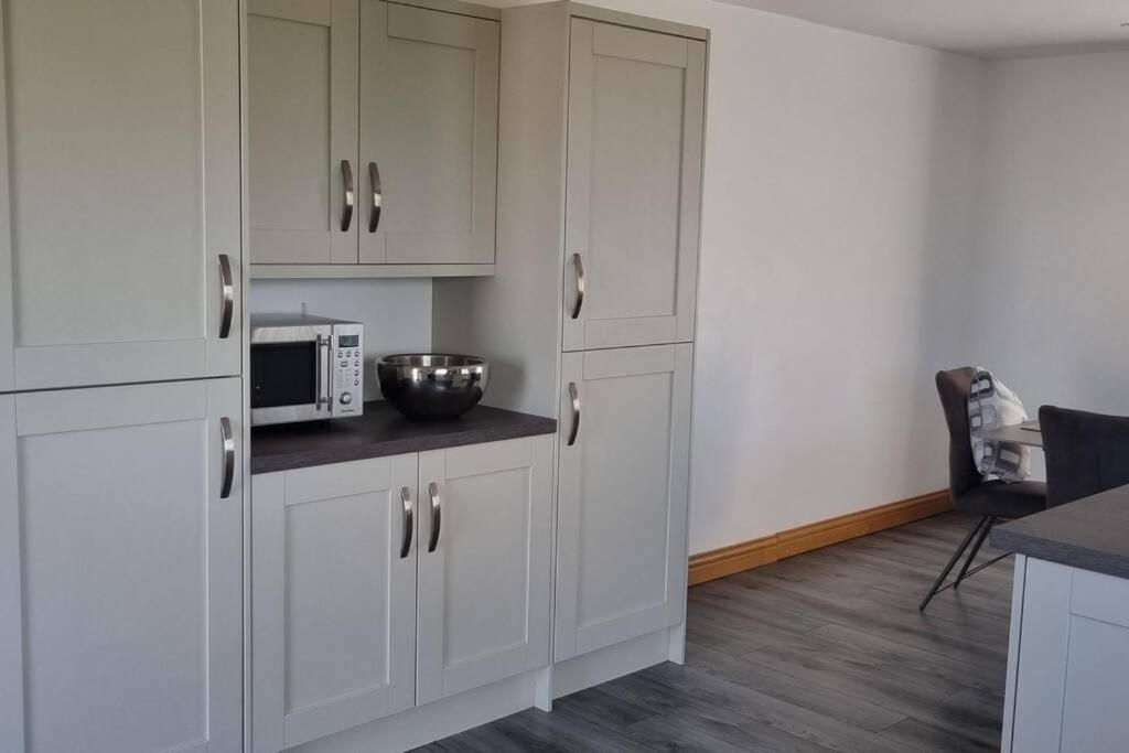 Grace'S Place With Hot Tub & Games Room Carrickfergus Ngoại thất bức ảnh